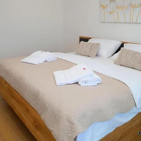 Increíble Casa En Con Sauna Сasa de vacaciones Primošten