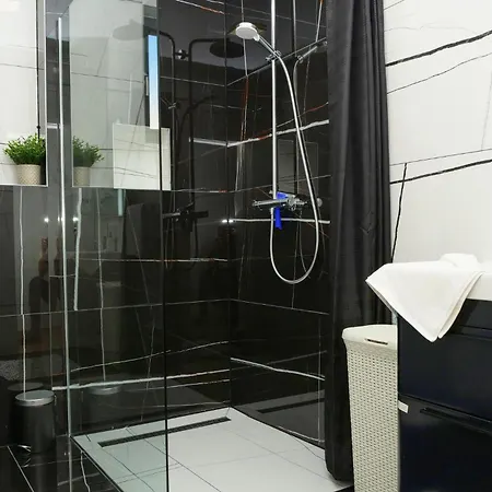 Сasa de vacaciones Increíble Casa En Con Sauna Primošten