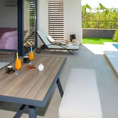 Amazing In With Sauna