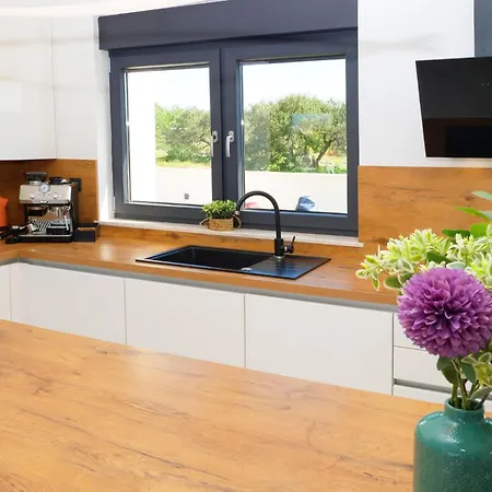 بيت للعطل Amazing In With Sauna Primošten