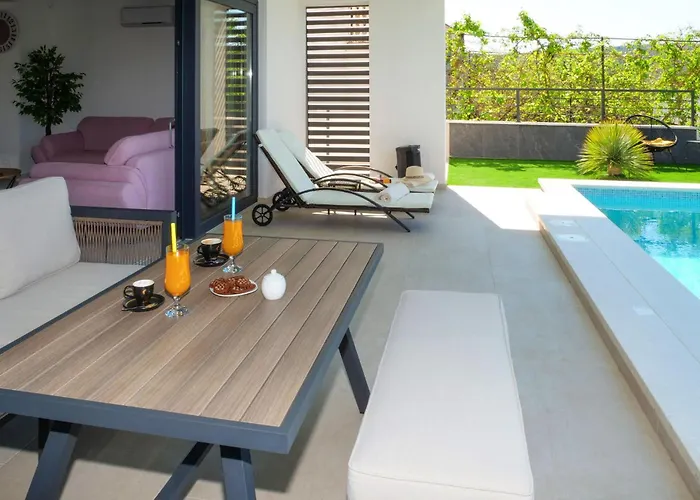 Amazing In With Sauna